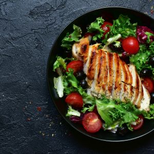 sałatka z kurczakiem