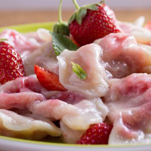 pierogi z truskawkami
