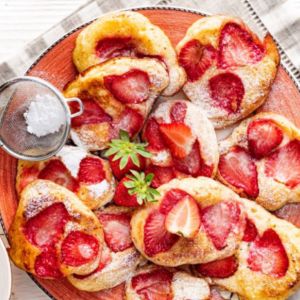 racuchy z truskawkami