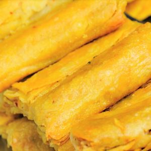 śniadaniowe roladki z tortilli