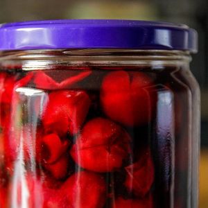 czereśnie w słoiku