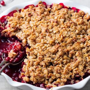 owoce pod kruszonką owsianą