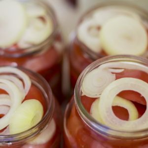 sałatka warstwowa na zimę