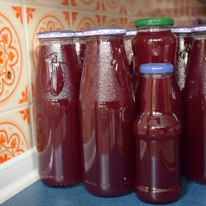 sok z malin - przepis babci na zimno