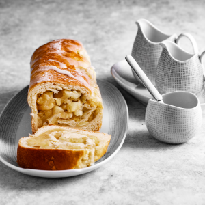 strucla drożdżowa z jabłkami