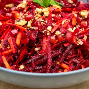 Surówka z kiszonych buraków