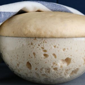 ciasto drożdżowe bez wyrabiania