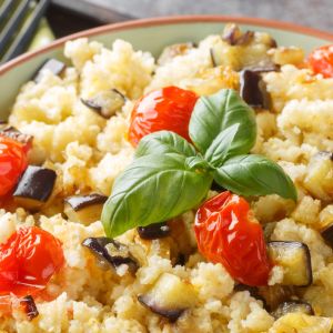 sałatka z kaszy jaglanej