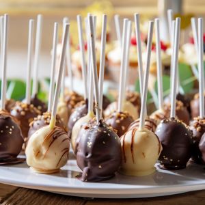 deser na Dzień Dziecka, cake pops