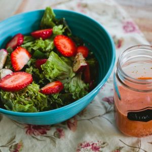 truskawkowy winegret