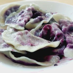 pierogi z jagodami