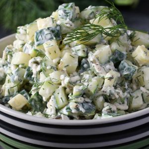 sałatka z cukinii