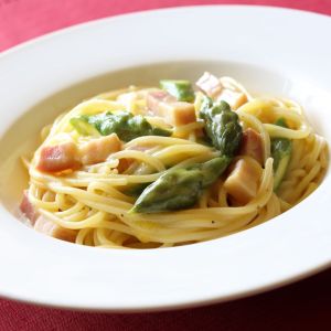 carbonara ze szparagami