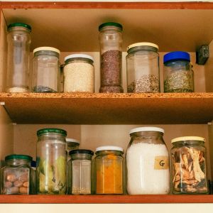 szafka z przyprawami