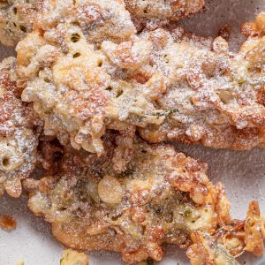 racuchy z kwiatami czarnego bzu