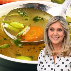 rosół z sosem sojowym