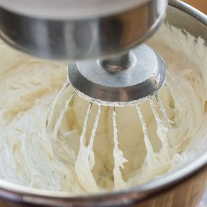 zwarzona bita śmietana