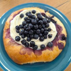 otwarte jagodzianki z kremem