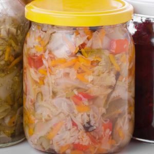 Sałatka z ogórków i kapusty