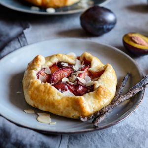 mini tarty ze śliwkami