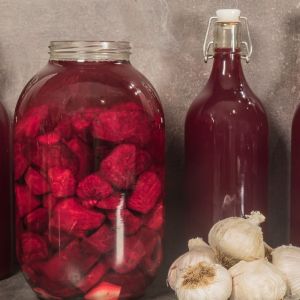 zakwas z buraków - trik z masłem