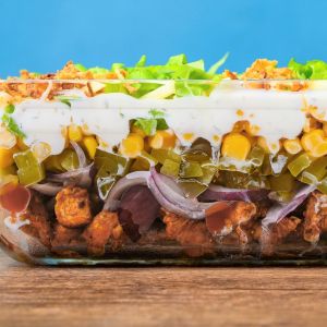 sałatka gyros warstwowa