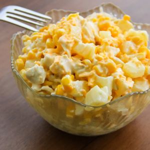 szybka sałatka z ananasem