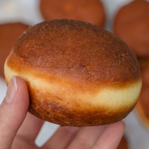 Pączki na całych jajkach