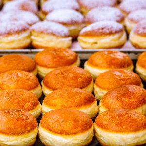 niemieckie pączki z kiełbasą