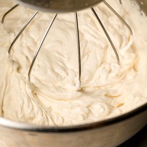 bita śmietana do pączków