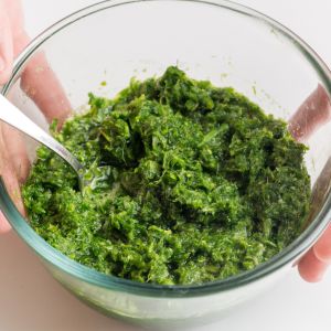 pesto z pokrzywy