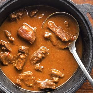 Zagęszczanie gulaszu ryżem