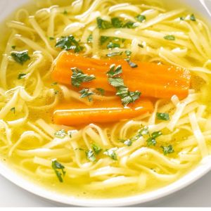 rosól z pokrzywą