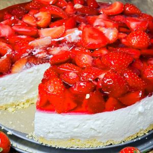 ciasto truskawkowe bez pieczenia na kaszy mannie