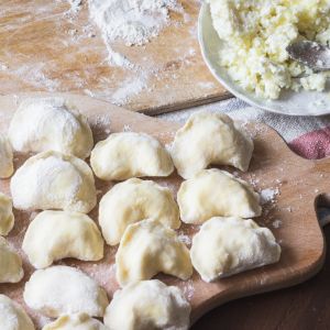 pierogi ciasto