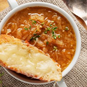 francuska zupa cebulowa
