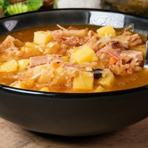 tradycyjny kapuśniak babci Anieli
