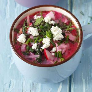 Chłodnik z botwinki - prosty i pyszny