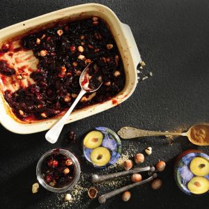 Powidła śliwkowe z piekarnika z orzechami laskowymi