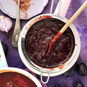 Orientalny sos śliwkowy