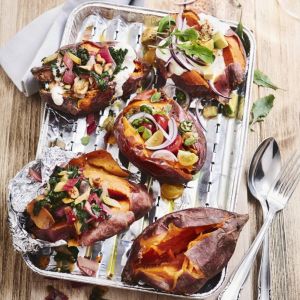 Bataty faszerowane botwinką i sałatą