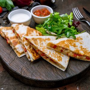 quesadilla z kurczakiem