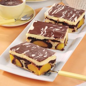 ciasto-czekoladowe-z-brzoskwiniami