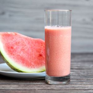 Koktajl z arbuza i jogurtu