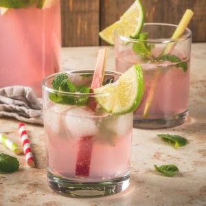 Lemoniada rabarbarowa