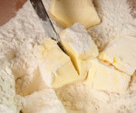 Kruche ciasto - masło siekane z mąką