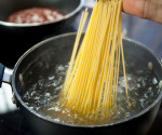 Spaghetti gotowanie