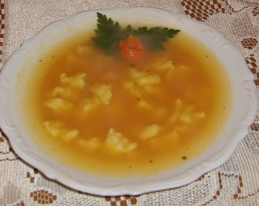 Zupa z kluseczkami