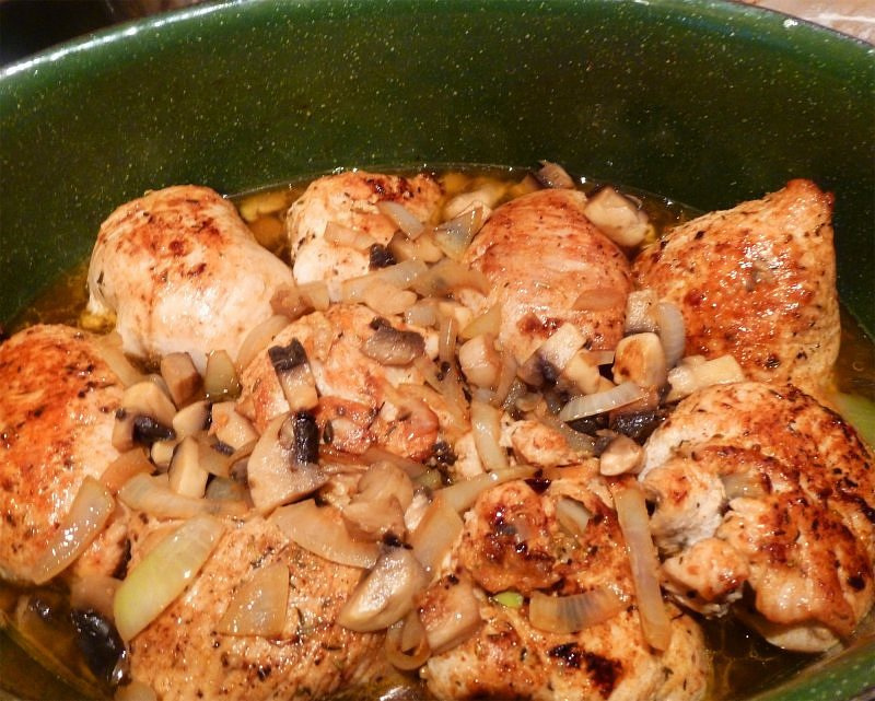 roladki_z_indyka_w_sosie_z_pieczarkami_i_cebula