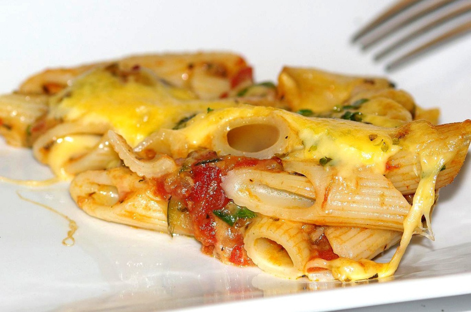 zapiekany_makaron_z_dodatkami